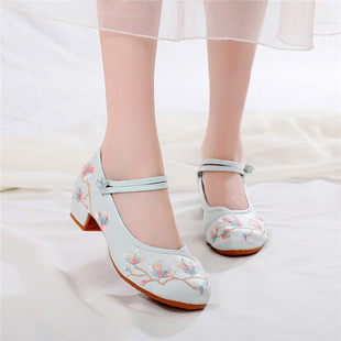新款汉服鞋子女童老北京绣花鞋中国风宝宝马面裙童鞋古装表演出鞋