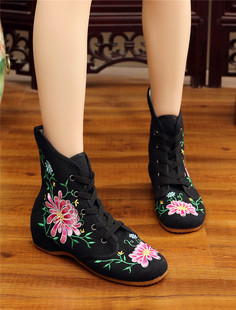 秋季新款绣花鞋单靴子民族风老北京内增高布鞋女高帮舞蹈休闲短靴