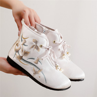 【秋叶】秋款绣花靴子老北京绣花女坡跟内增高高跟女鞋中国风布鞋