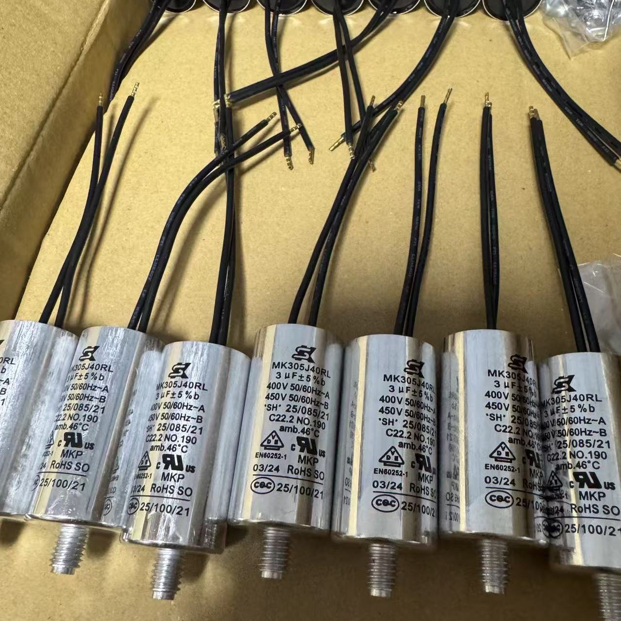 原装MK305J40RL  3UF 400V全新SK电容 世佳电容电机风扇启动电容