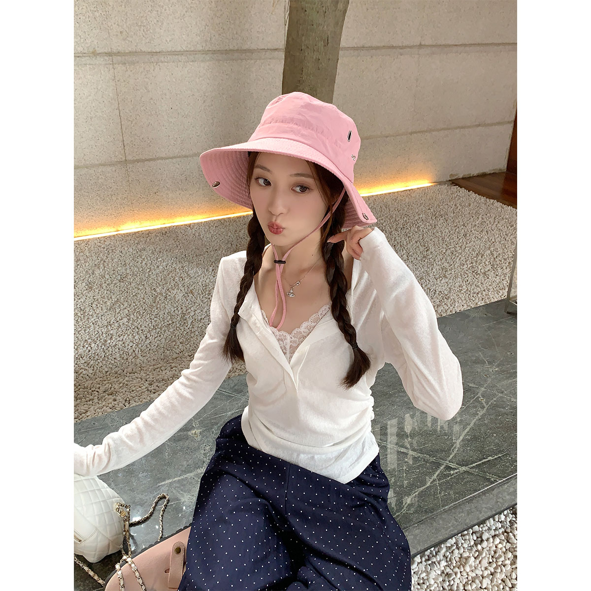 sieyiu早春新款蕾丝拼接打底衫