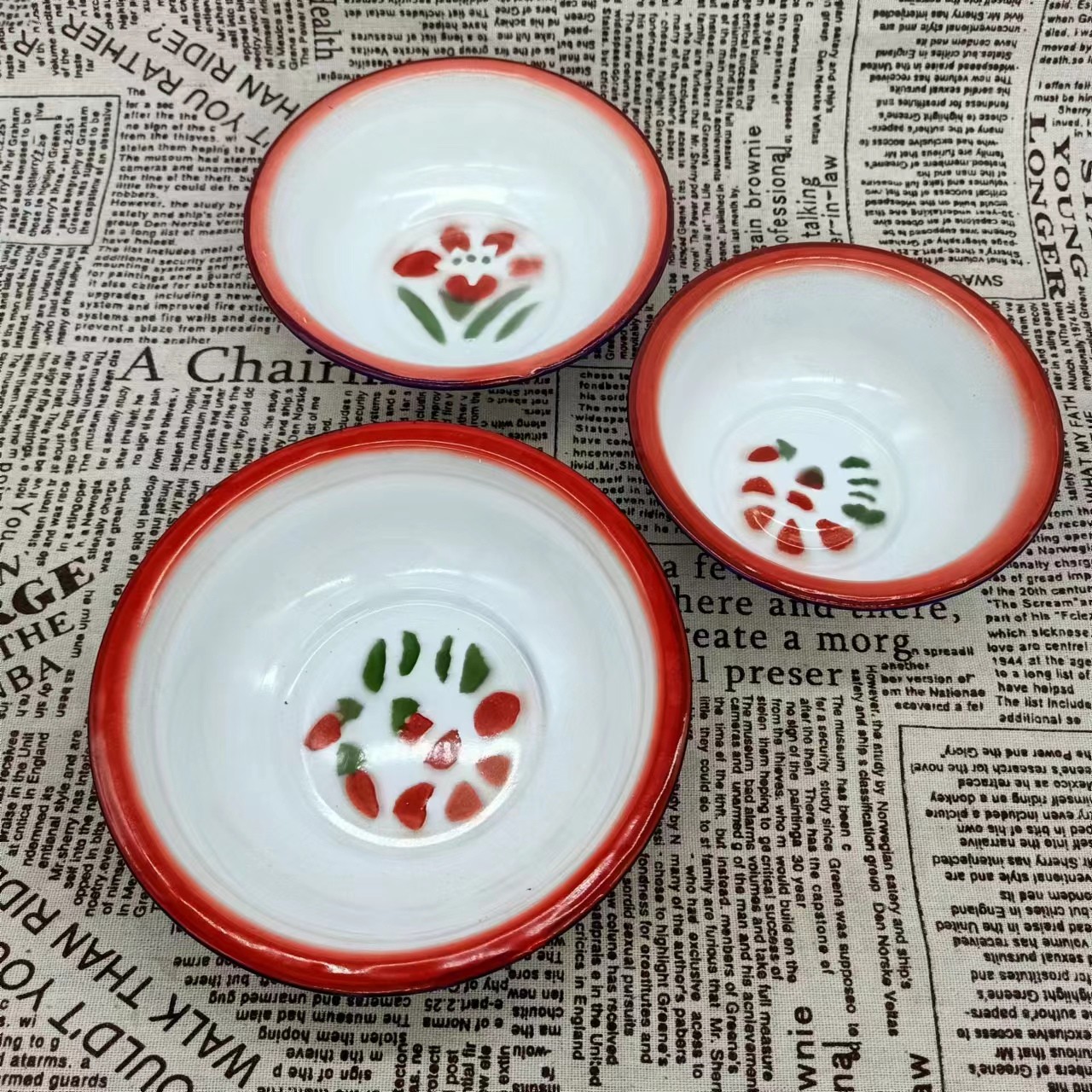 包邮老式铁碗搪瓷小盆怀旧餐厅小吃碗洋瓷饭碗红花卷边碗菜盆汤盆