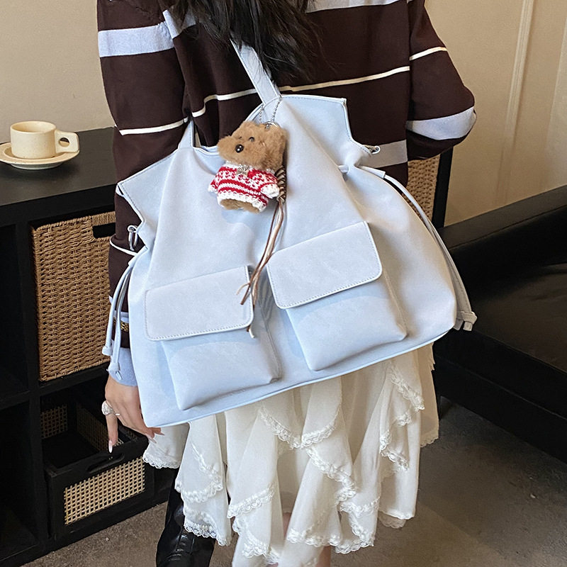 跨境韩版休闲多口袋单肩包大容量托特包包女2026新款斜挎水桶包潮,箱包皮具/热销女包/男包,托特包,淘宝优惠券,粉丝福利购,淘宝优惠卷