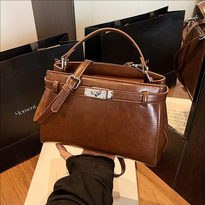 跨境复古手提凯莉包包女2026春新款潮流时尚小方包通勤单肩斜挎包,箱包皮具/热销女包/男包,小方包,淘宝优惠券,粉丝福利购,淘宝优惠卷