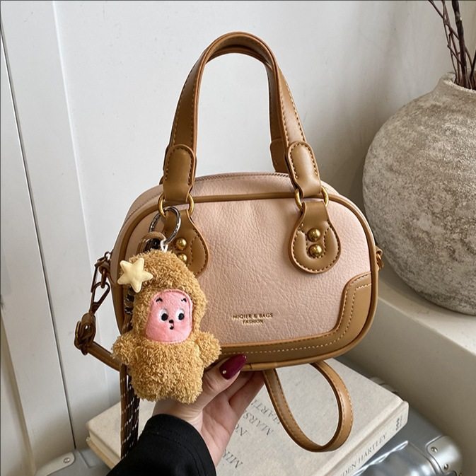 2026春新款拼接枕头包百搭手提保龄球包时尚手提单肩包通勤斜挎包,箱包皮具/热销女包/男包,通用款女包,淘宝优惠券,粉丝福利购,淘宝优惠卷