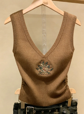 十三行一线大牌！花朵刺绣V领针织吊带背心女收腰外穿无袖短上衣
