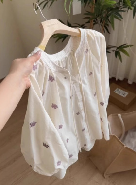 法式圆领田园风刺绣花朵系带衬衫女春夏新款宽松显瘦衬衣百搭上衣