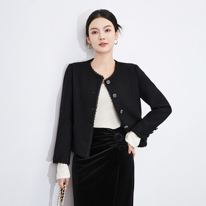 深圳南油精致高级感羊毛小香风圆领短款外套正肩女装上衣秋冬南油