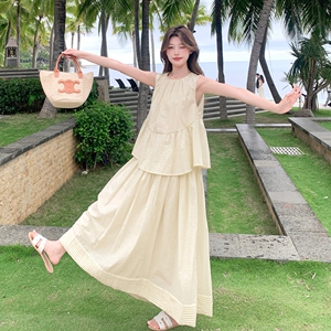 甜美减龄无袖米色半身裙套装女夏2025新款爆款漂亮独特流行两件套图片