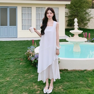 小众设计白色背心连衣裙女夏2025新款宽松雪纺鱼尾长裙假两件套装图片