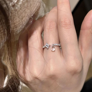 精致小众四叶花露珠戒指轻奢甜美个性设计高级感开口可调节食指戒