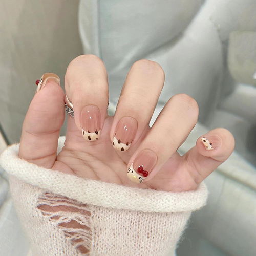 可爱KT猫裸色美甲穿戴甲短款