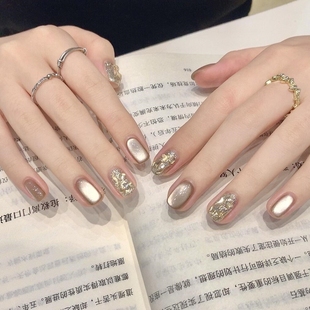 春季 百搭显白美甲穿戴甲2026高级感爆闪碎钻极光猫眼美甲贴片 新款