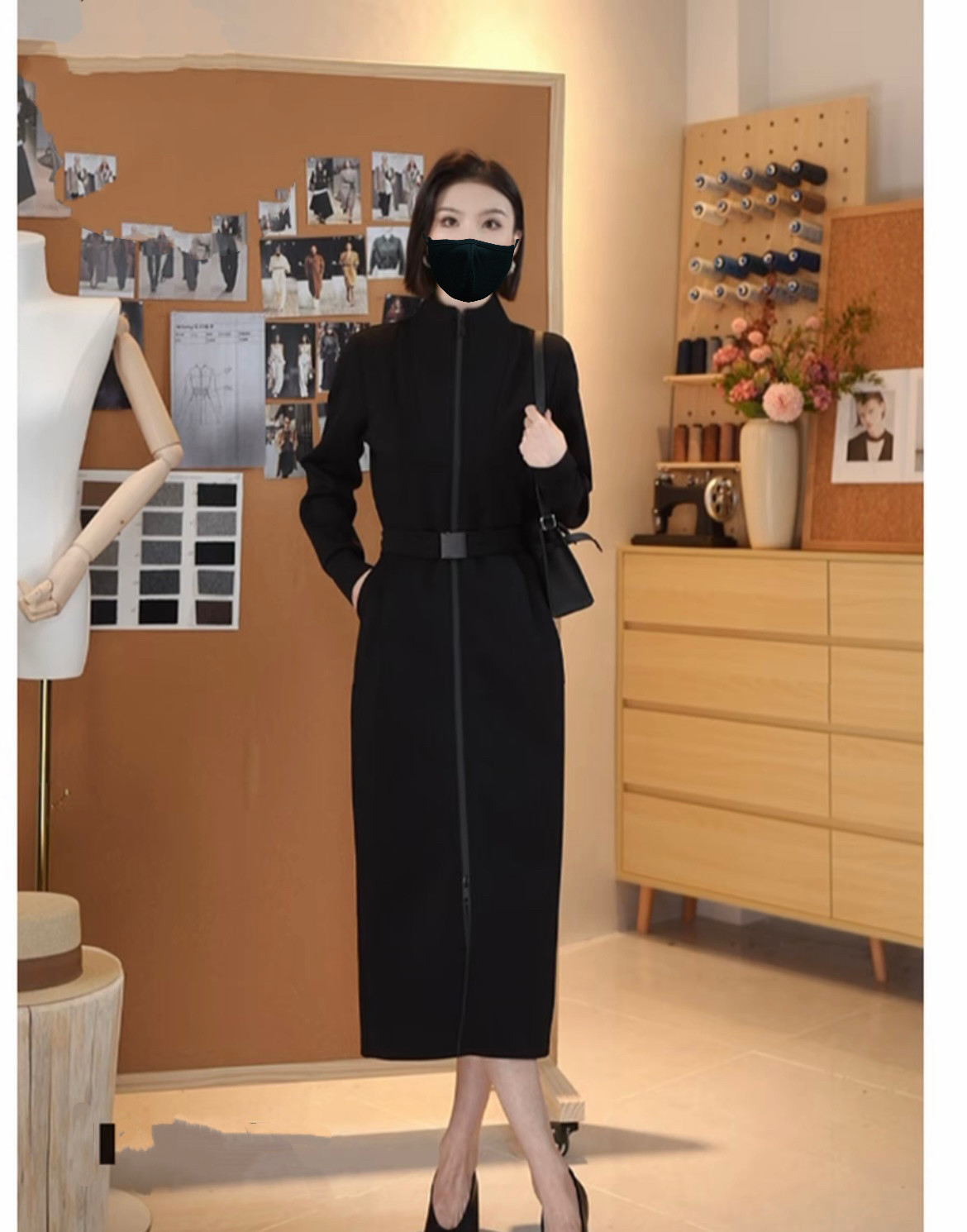 高级感黑色休闲连衣裙女秋冬2025新款显瘦欧货拉链长款过膝卫衣裙