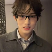 董思成同款 潮男 黑半框小脸方形配近视度数素颜平光眼镜防蓝光韩版