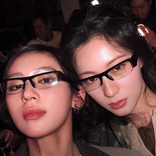 欧美辣妹复古黑半框素颜眼镜纯欲中古风配近视度数窄长行显瘦痞帅