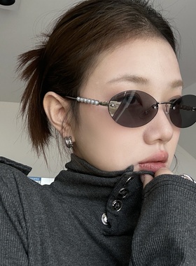 珍珠椭圆无框金属老钱风墨镜女潮