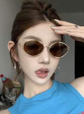 金属质感镂空茶色墨镜高级感方圆