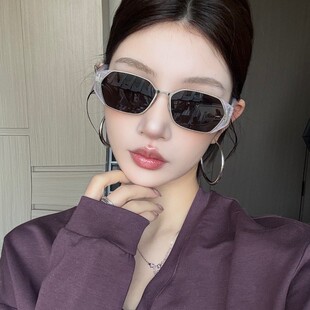 2026春夏冰块太阳眼镜女方框圆脸显瘦透明时髦Y2K墨镜欧美辣妹风