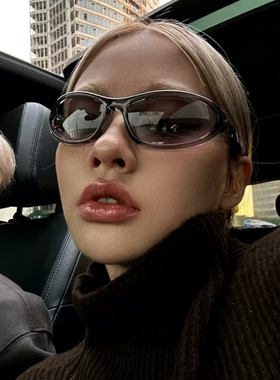 户外骑行眼镜女款2025新款透灰色