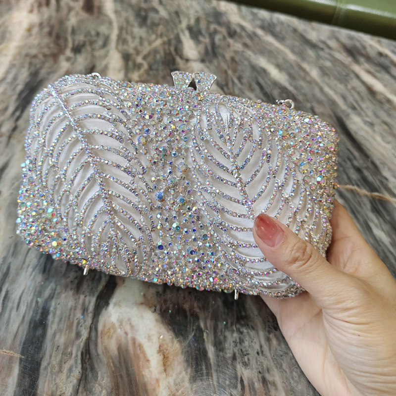 高定轻奢白色婚纱礼服包亮晶晶包包晚宴手拿包名媛镶钻旗袍包手提