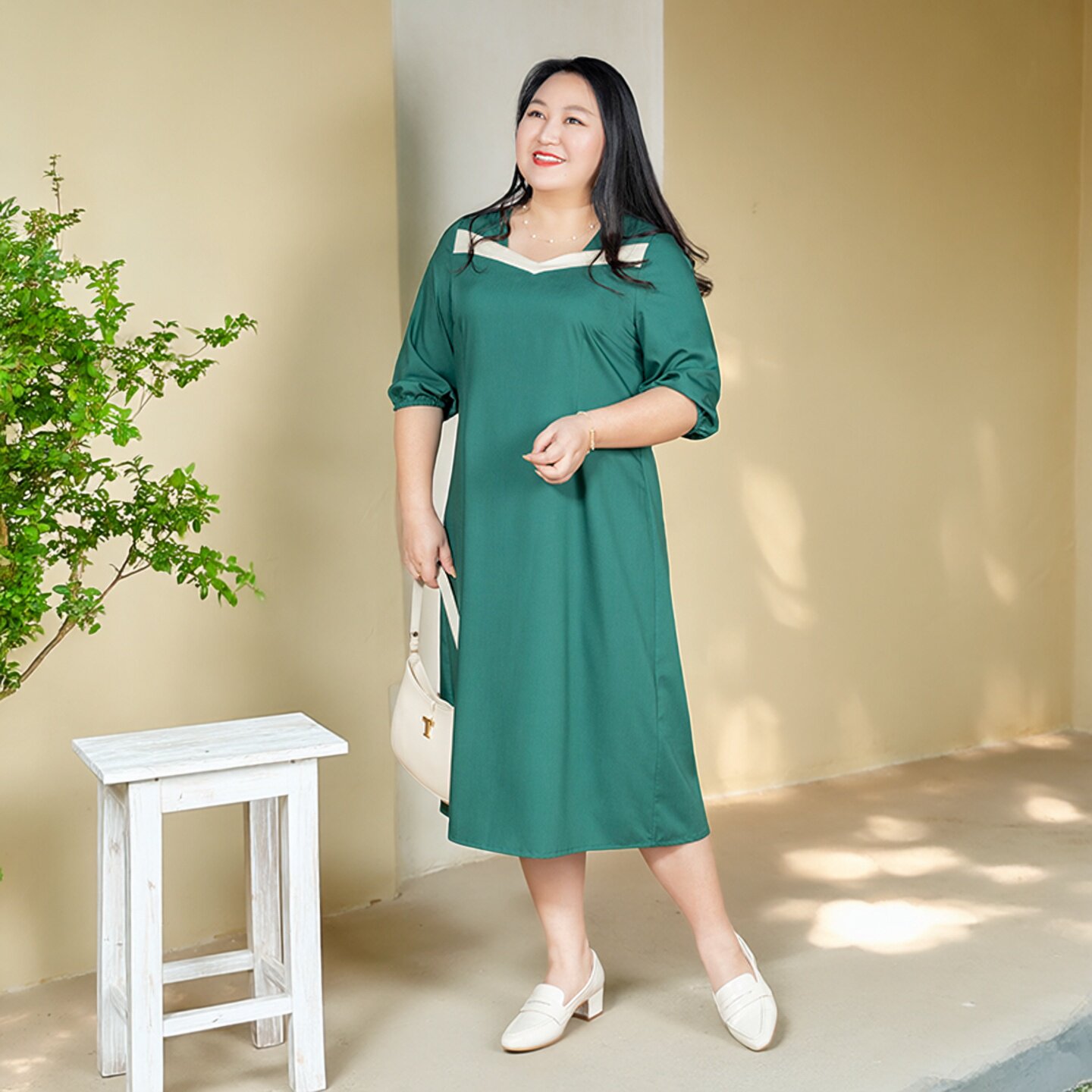 高级感大码女装长裙2026夏季新款胖mm修身显瘦减龄藏肉A字连衣裙