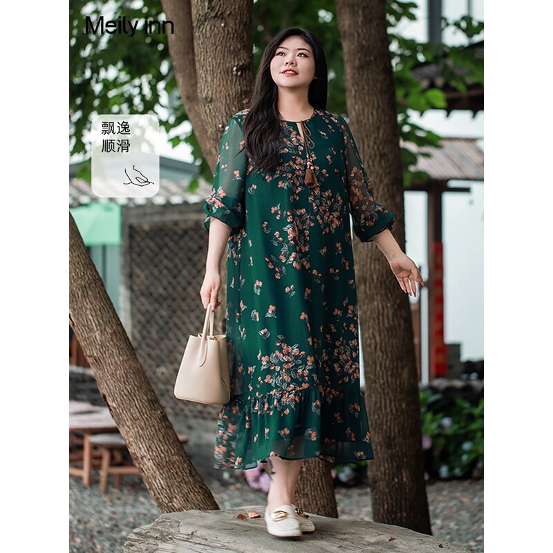 美丽客栈海岛度假连衣裙夏圆领宽松大码女装民族度假风碎花连衣裙