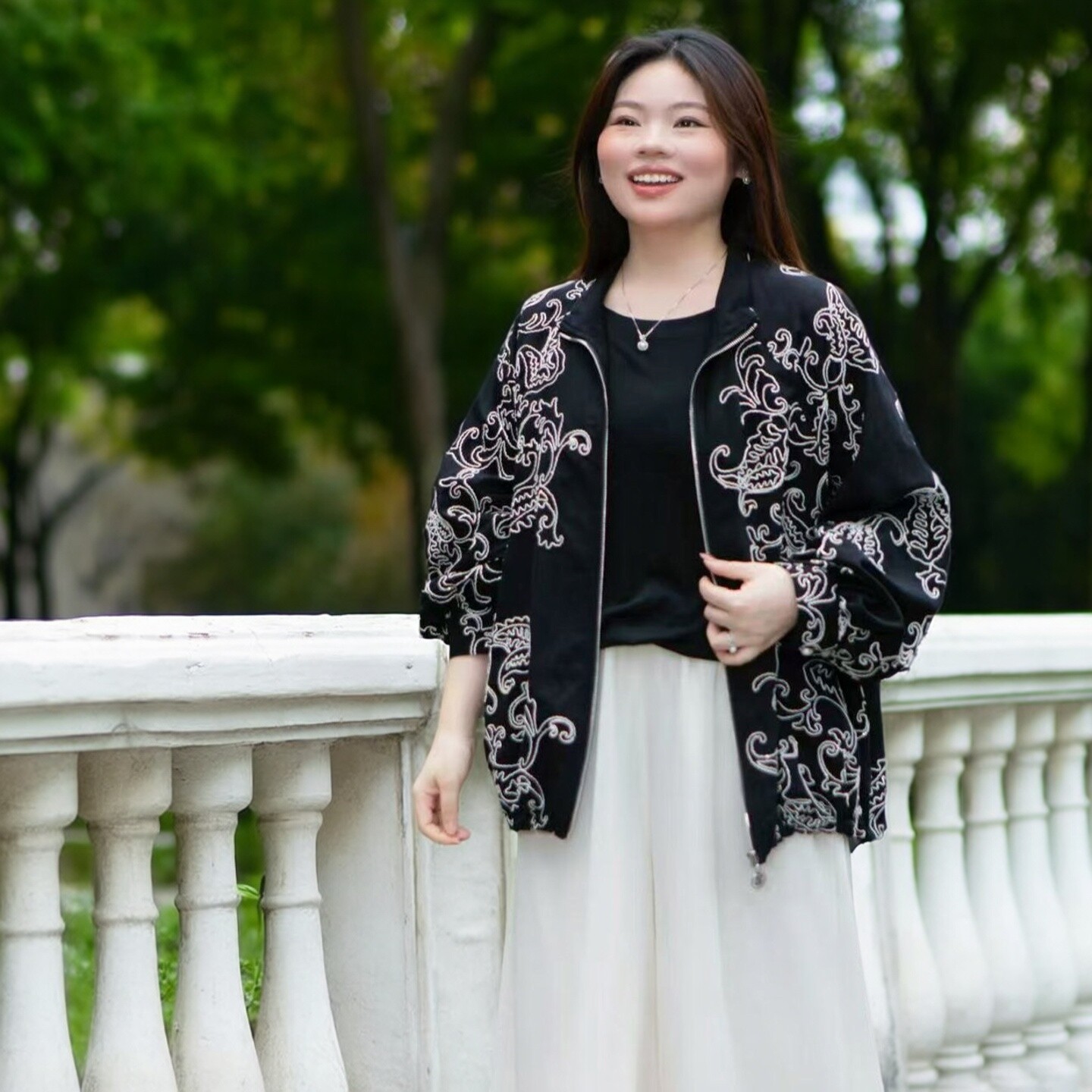 【刺绣翻领外套】2026春秋新款大码女装重工刺绣夹克气质开衫上衣
