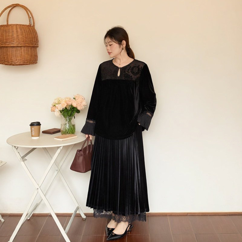 美丽客栈高端大码女装2025冬新款黑色上衣胖mm大码独特漂亮打底衫