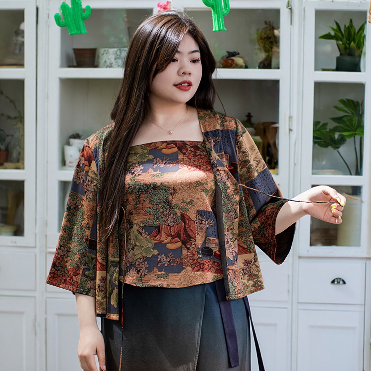 美丽客栈并蒂芙蓉吊带春季一字领大码女装显瘦新中式国风对襟吊带