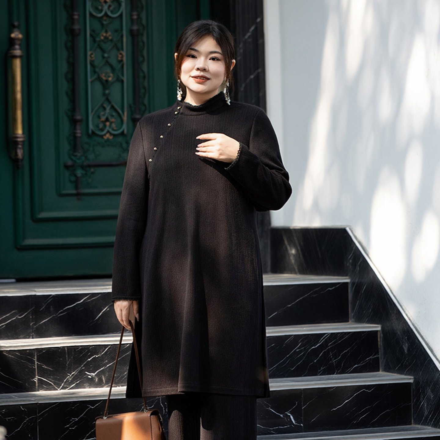 美丽客栈高端连衣裙女秋冬季胖MM大码新中式显瘦改良款高开叉上衣