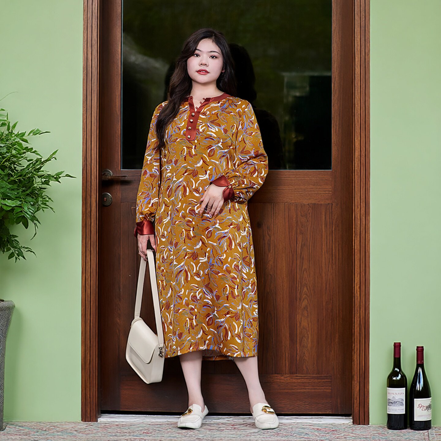 美丽客栈橙心橙意连衣裙春季重磅醋酸遮肉大码女装艺术花卉印花裙