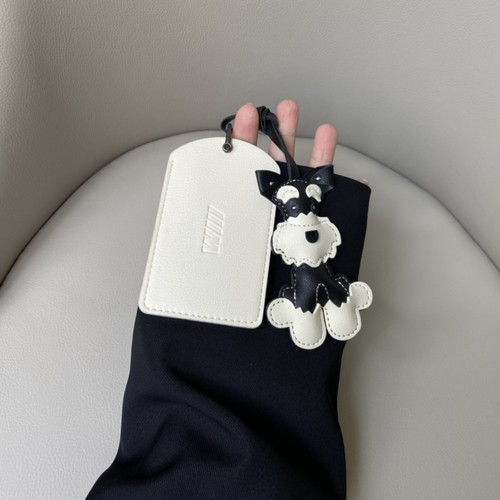 宝马x5x7x3/5系卡片钥匙套包壳扣