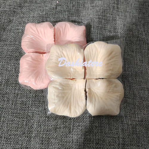 淡香槟混桃粉生日布置假花瓣撒花仪式感婚礼T台答谢宴迎宾区布置