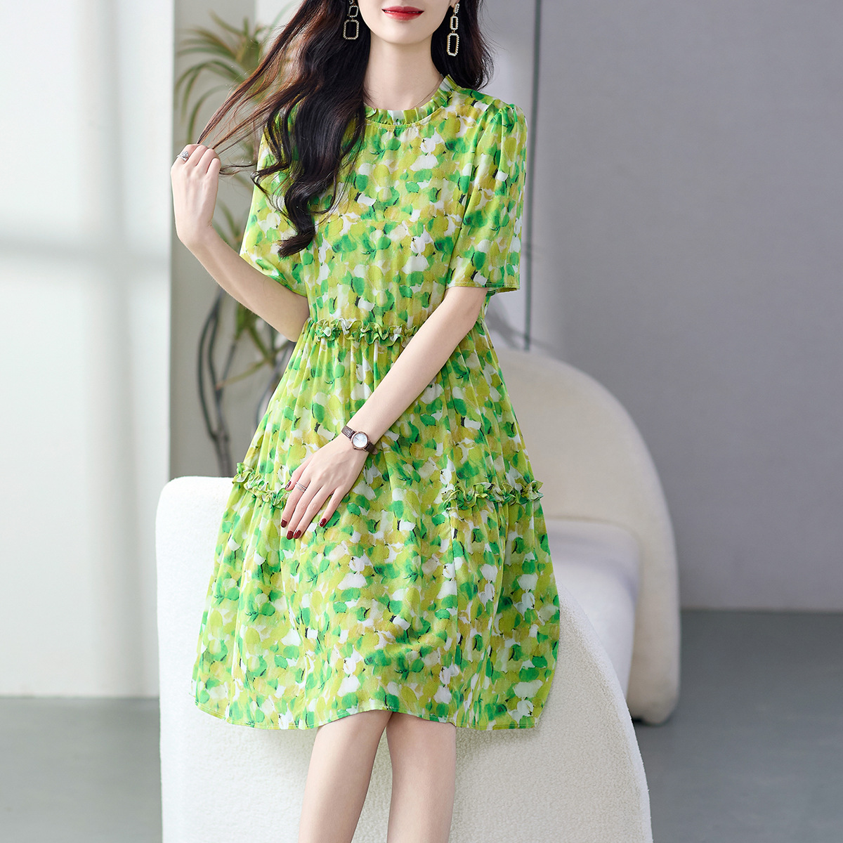 69519  春夏新款绿色碎花100%桑蚕丝连衣裙今年流行的爆款女装