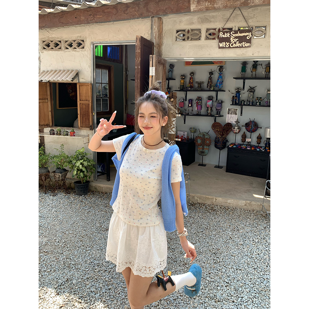 荒荒家 碎花蝴蝶结上衣2025春夏新款温柔设计小众休闲短袖T恤女