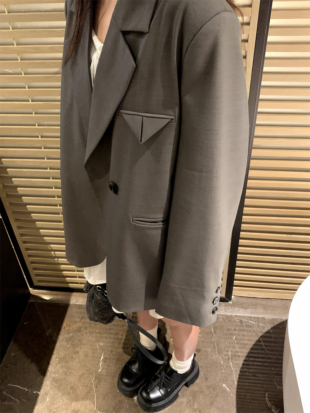 荒荒家装饰口袋西装外套女