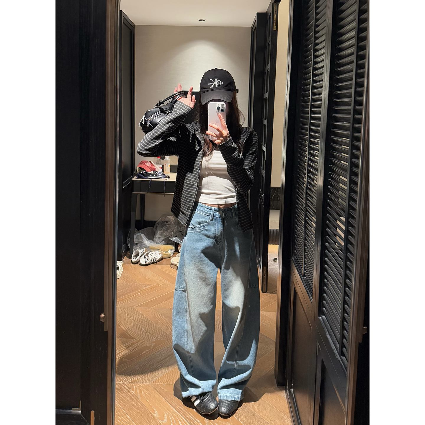 荒荒家蓝色牛仔弯刀裤