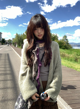 荒荒家 小花边蝴蝶结长袖T2025秋冬新款法式少女设计灰色打底外穿