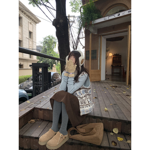 韩系质感高级慵懒a字短裙 新款 荒荒家 灯芯绒点点半身裙2025冬季