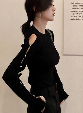 珍珠毛衣女秋冬2025新款修身性感镂空针织衫高级感内搭打底衫上衣