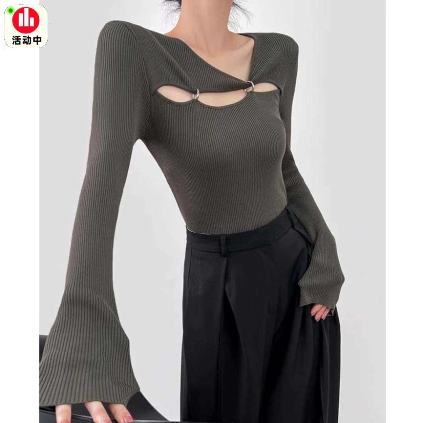 法式设计感v领针织衫女秋冬新款环扣镂空修身内搭毛衣打底衫上衣