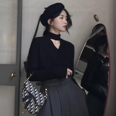 v领挂脖针织衫女秋冬2025新款性感镂空毛衣内搭长袖高领打底上衣