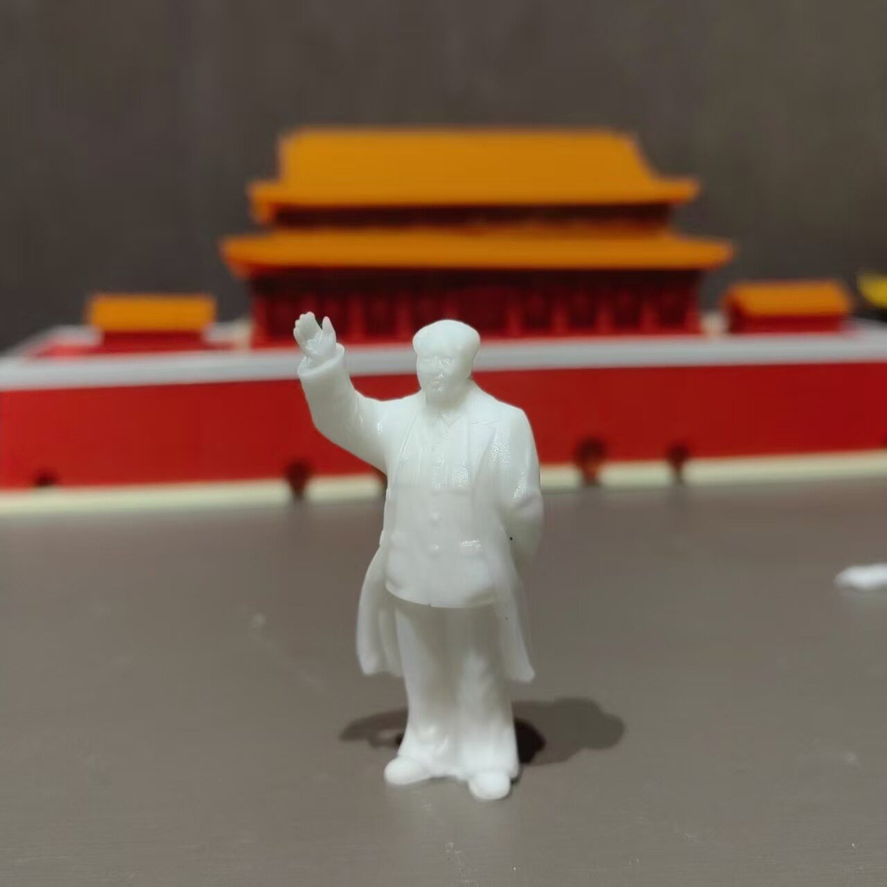 伟大领袖毛主席雕像微景观摆件爷爷微缩模型人天安门礼宾车饰品
