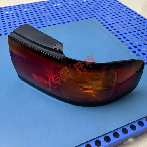 老佳美SXV10MCV10右尾灯