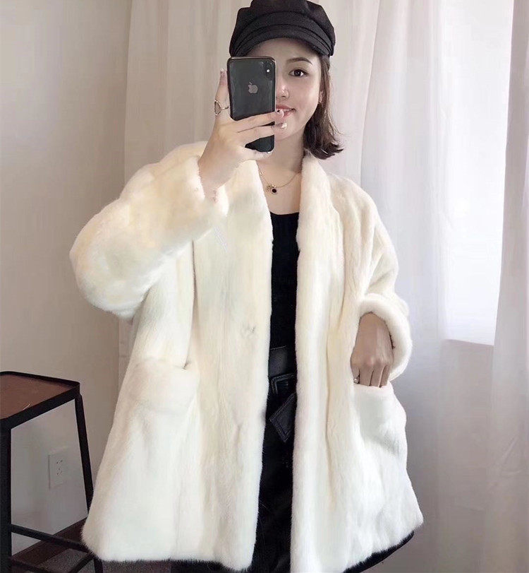 貂皮大衣女年轻V领仿水貂毛整貂皮草外套进口天鹅绒时尚休闲