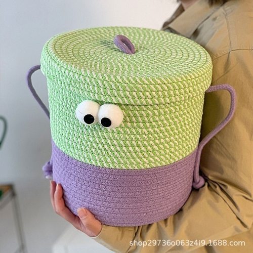 卡通圆形布艺收纳桶玩具桌面编织收纳筐带盖零食储物盒大眼怪兽