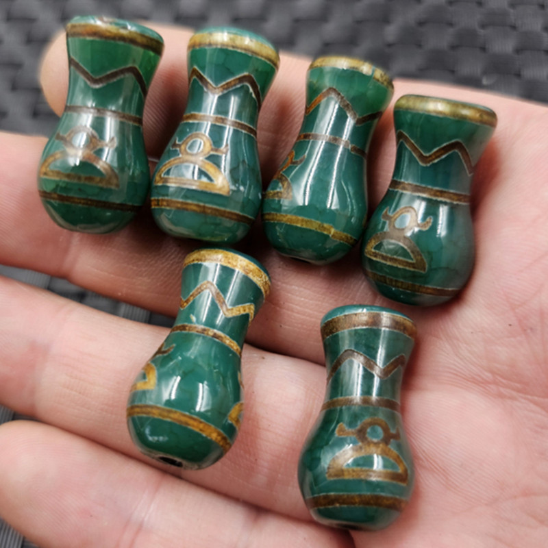绿花瓶人物天珠路路通玉石散珠