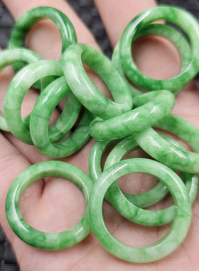 翡翠玉干青玉石戒指白底青