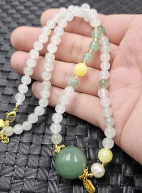 天山翠圆珠玉石项链坠大号